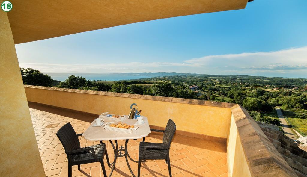 I Gigli Del Belvedere Montefiascone Exterior photo